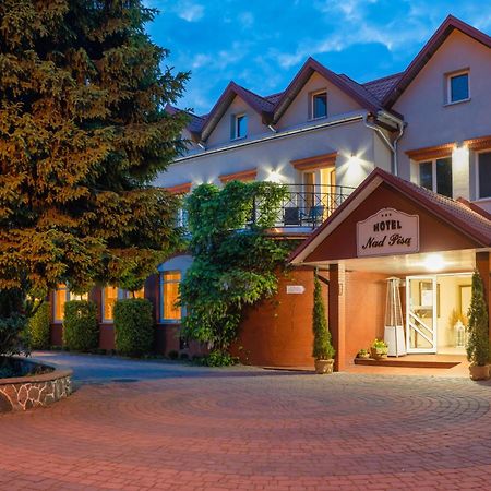 Hotel Nad Pisą Pisz Buitenkant foto