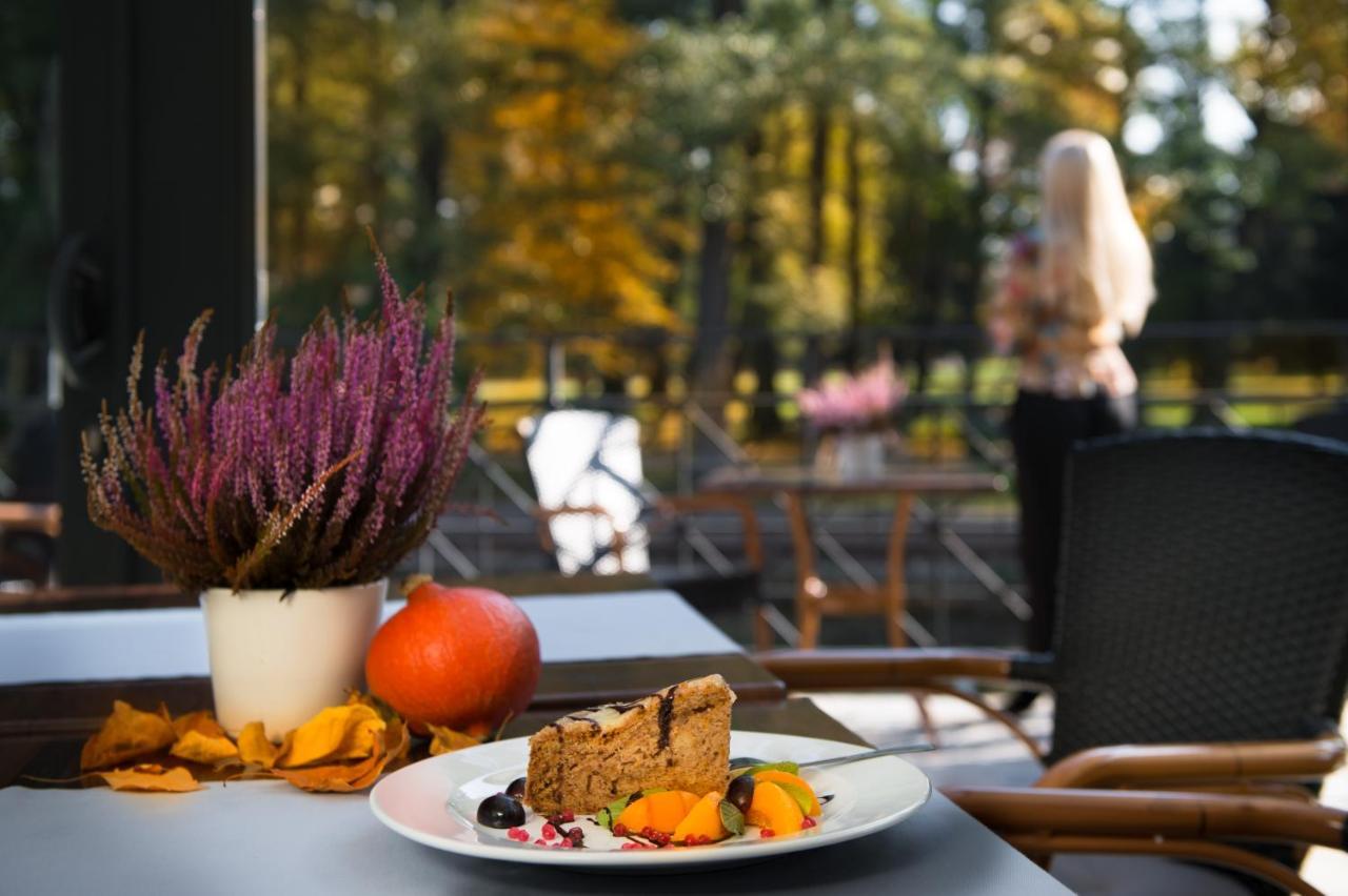 Hotel Nad Pisą Pisz Buitenkant foto