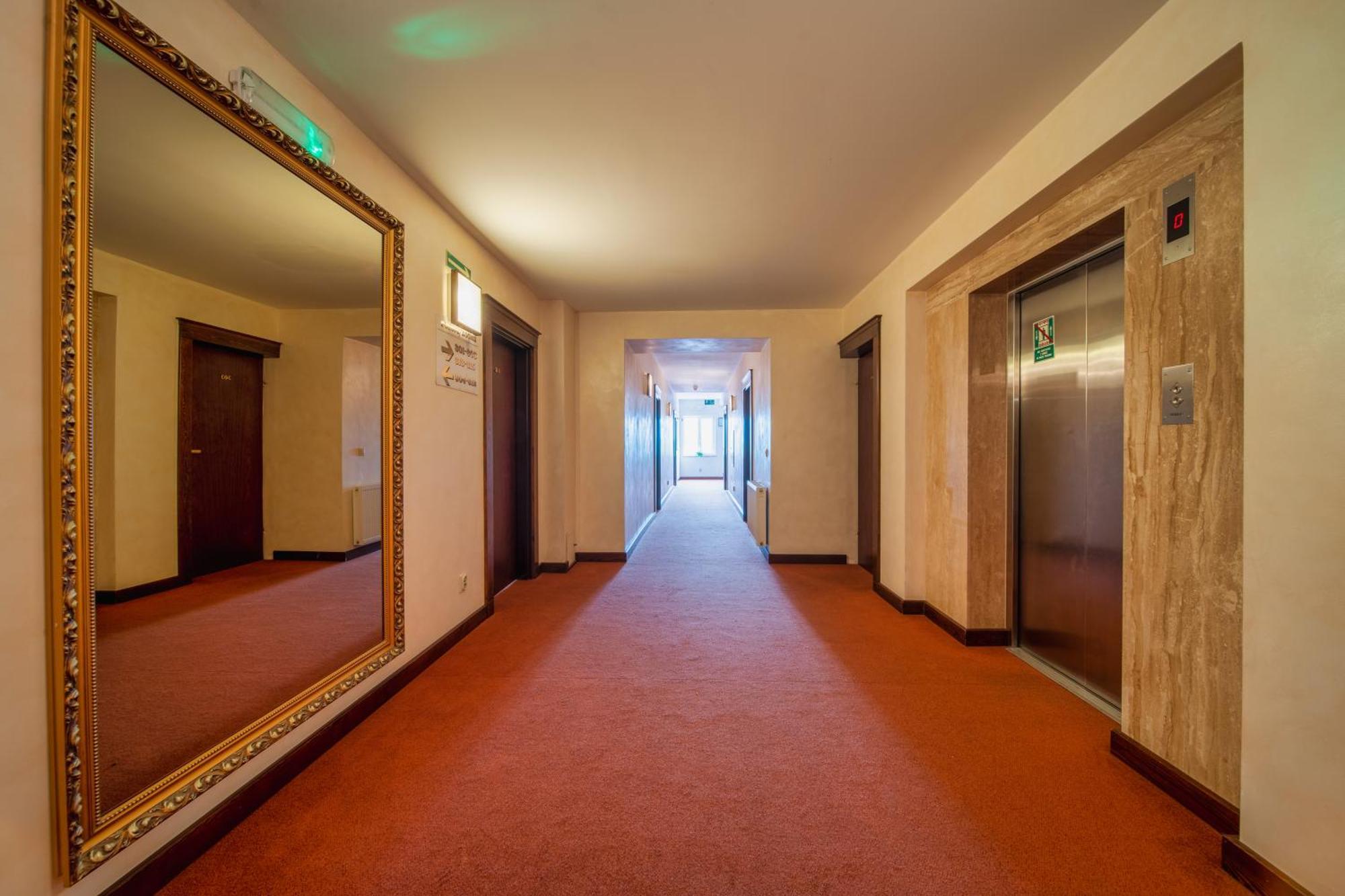Hotel Nad Pisą Pisz Buitenkant foto