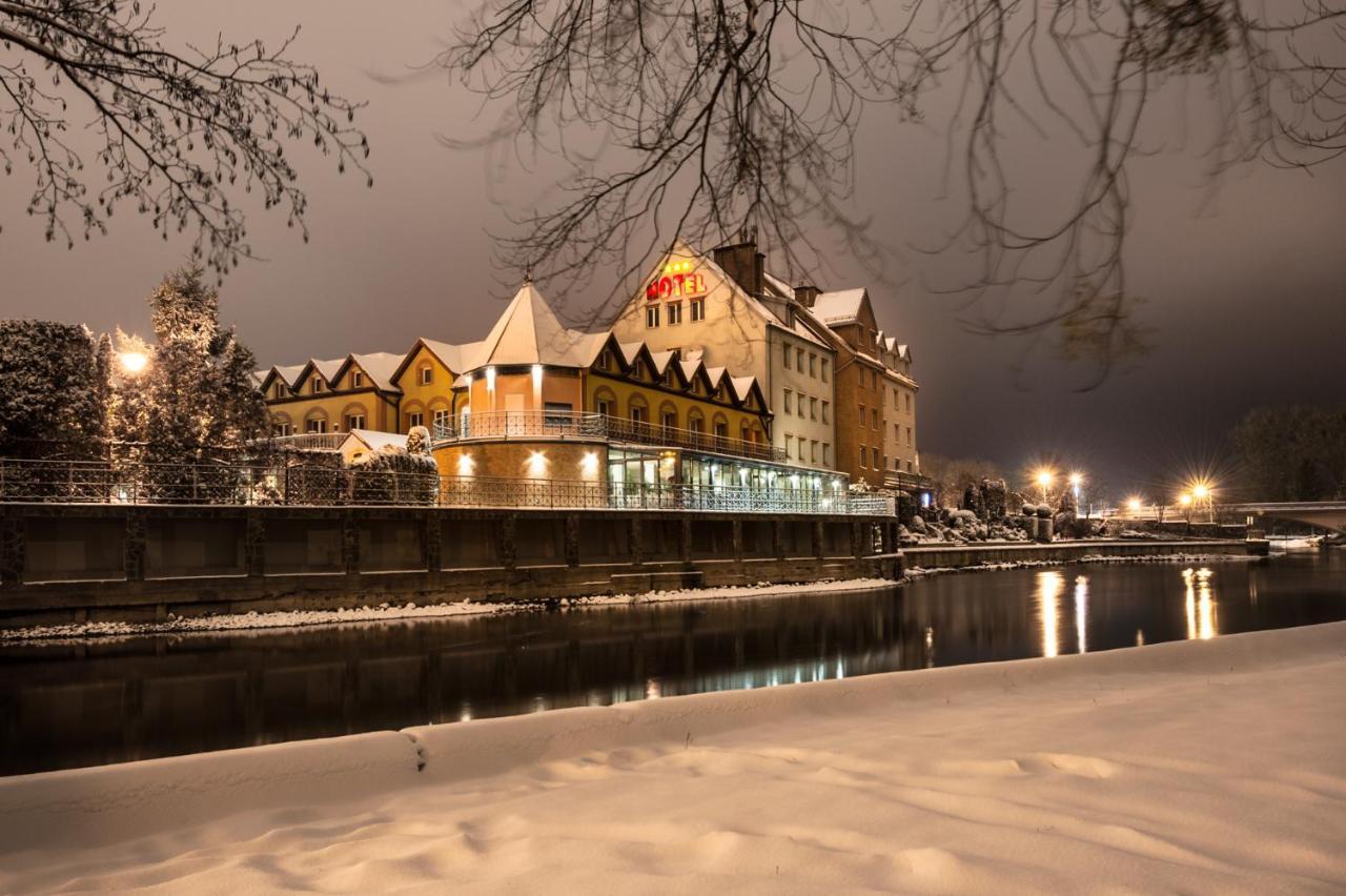 Hotel Nad Pisą Pisz Buitenkant foto